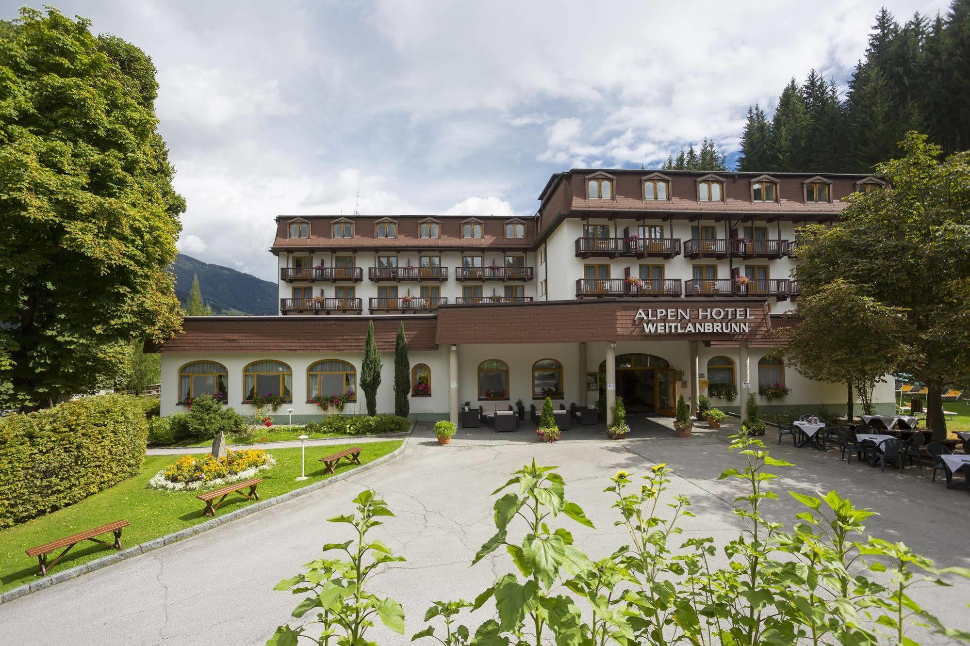 Alpenhotel Weitlanbrunn 4*