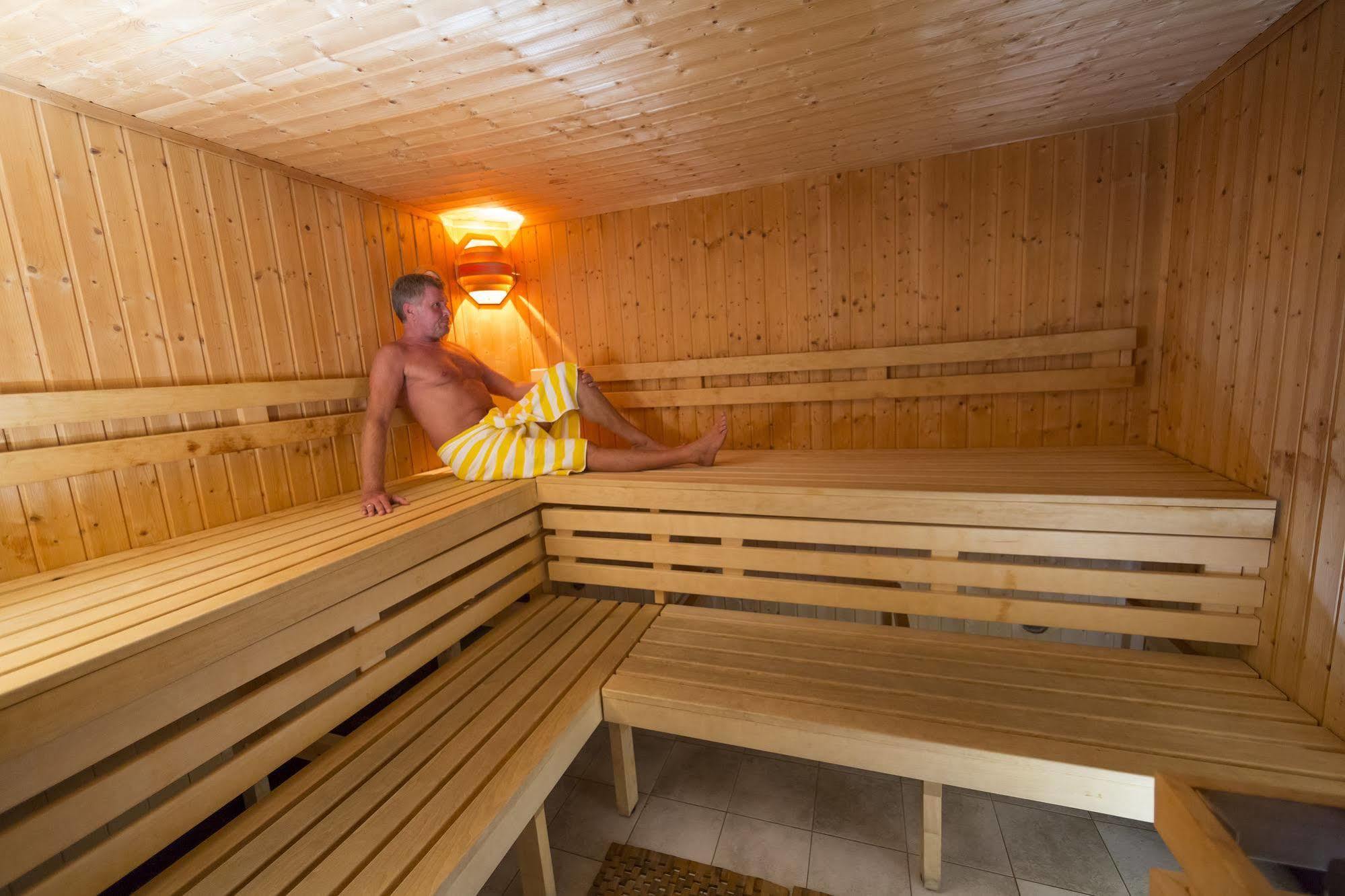 Hotel Alpenhotel Weitlanbrunn 4*